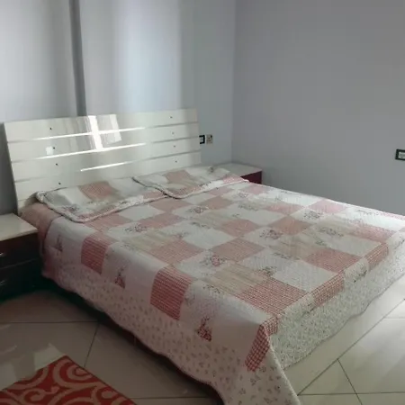 Luxury Krisi Sarandë